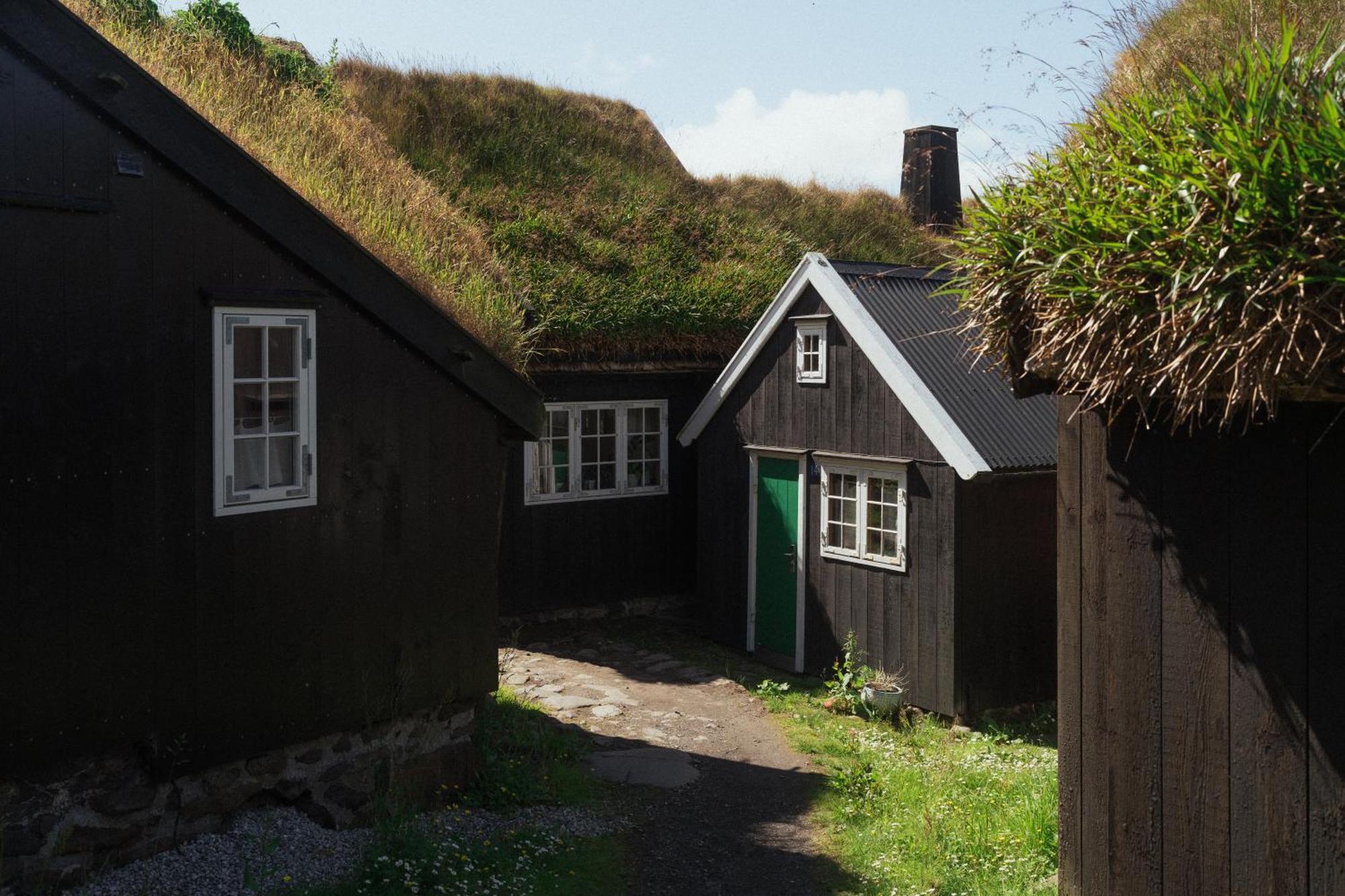 Torsgota Guesthouse - In The Heart Of Tórshavn Buitenkant foto